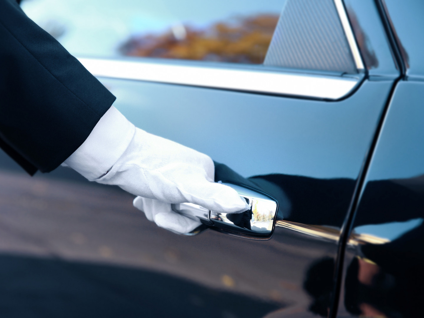 Sedan Service Executive Limousine & Sedan Service